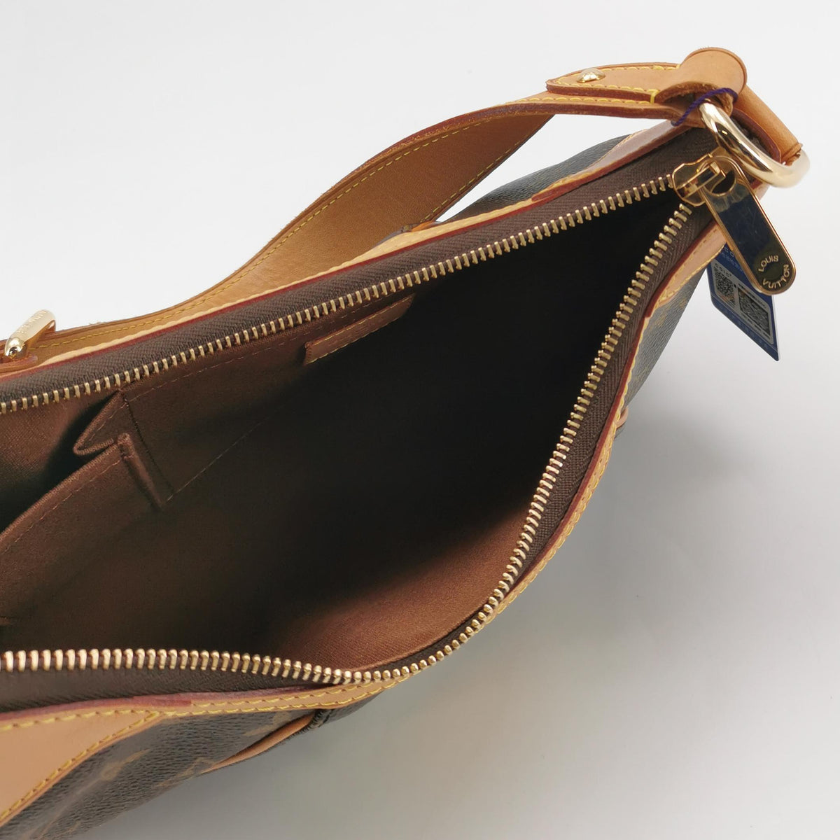 Louis Vuitton Thames PM Monogram