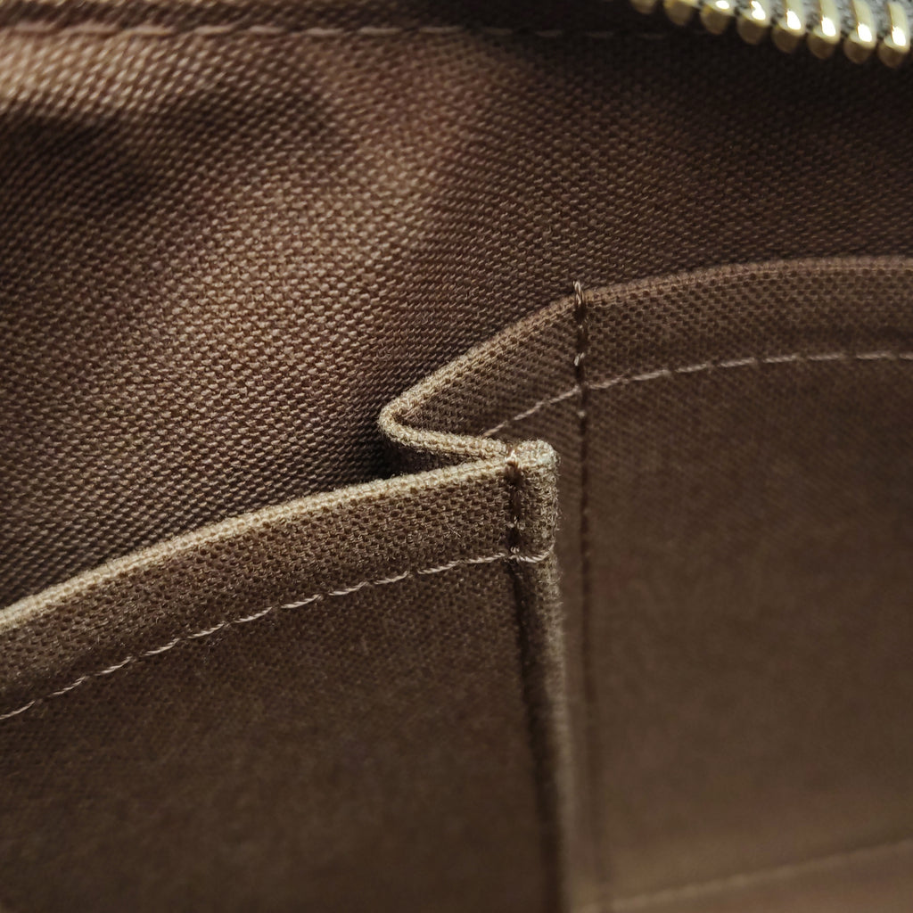 Louis Vuitton Thames PM Monogram
