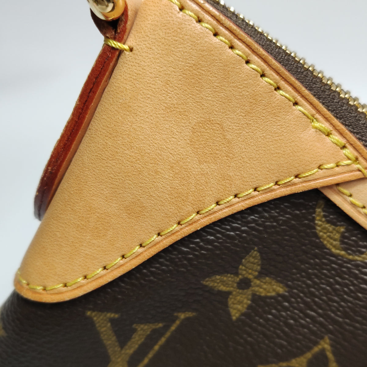Louis Vuitton Thames PM Monogram