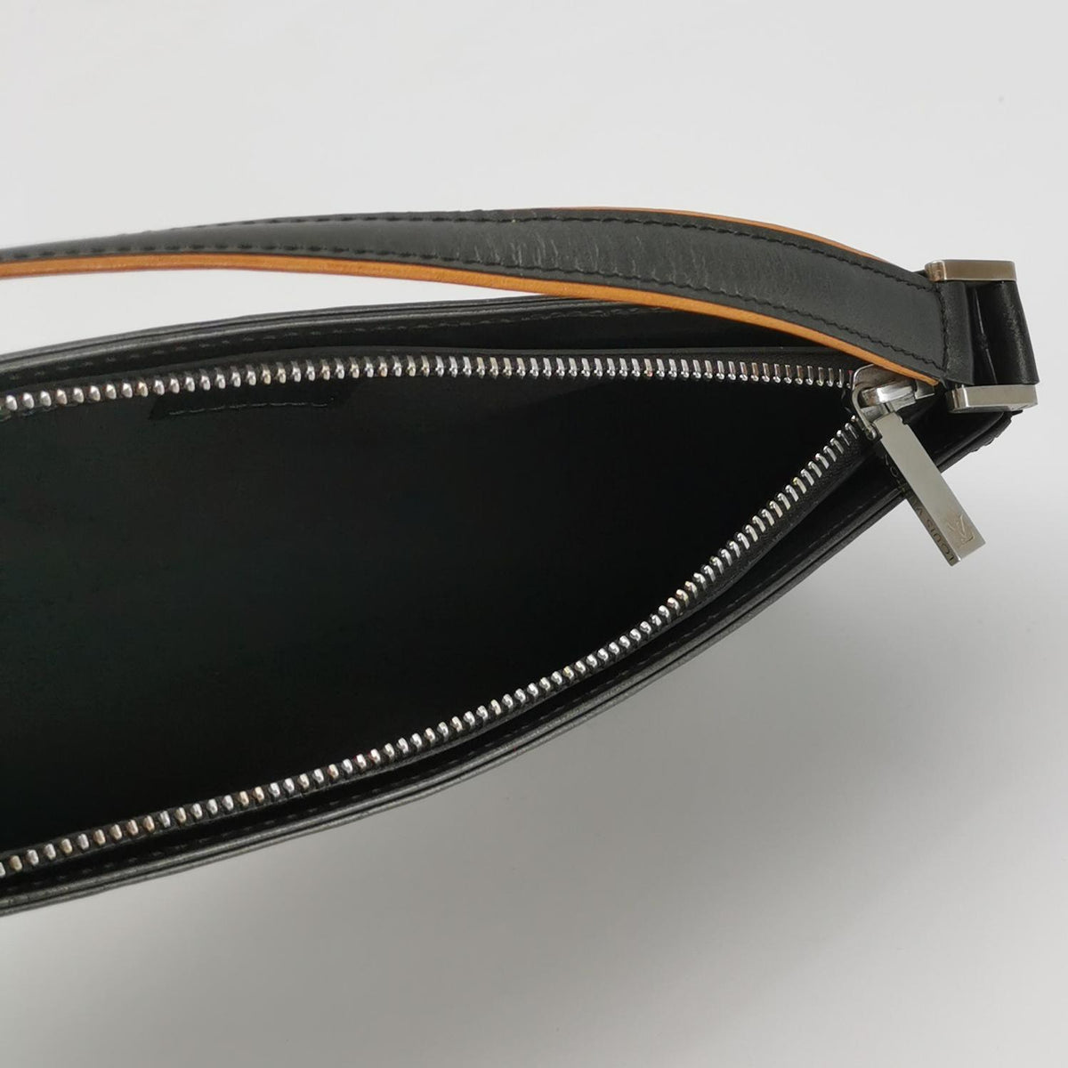 Louis Vuitton Mat Fowler Pochette Black