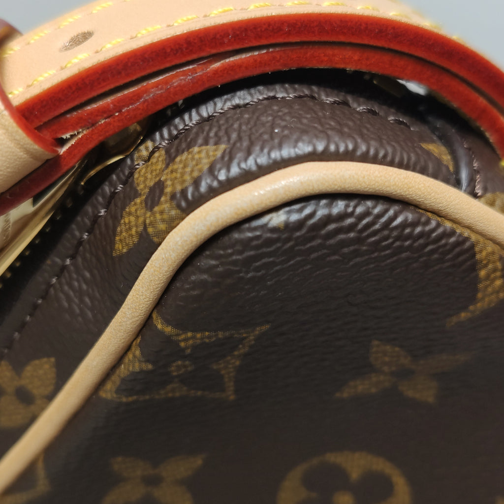 Louis Vuitton Croissant MM NM Monogram