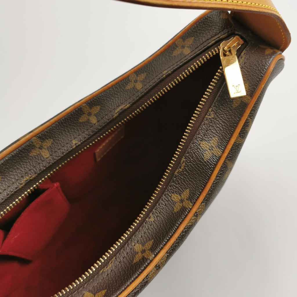 Louis Vuitton Croissant MM Monogram