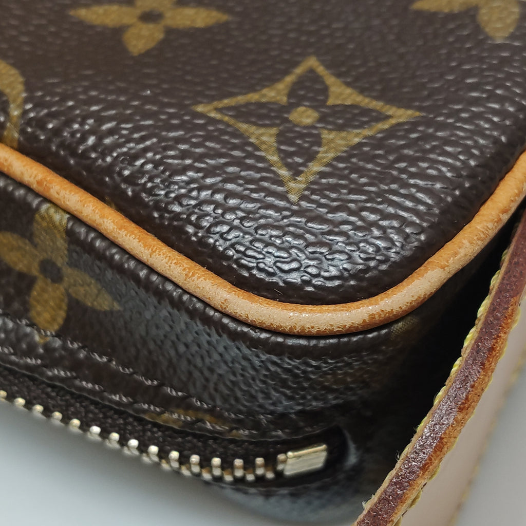 Louis Vuitton Croissant MM Monogram
