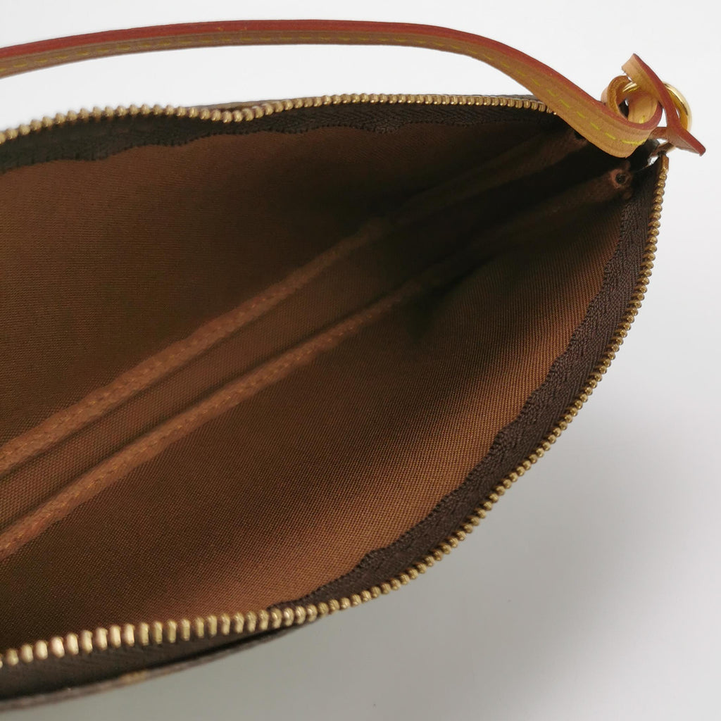 Louis Vuitton Pochette Accessoires Monogram