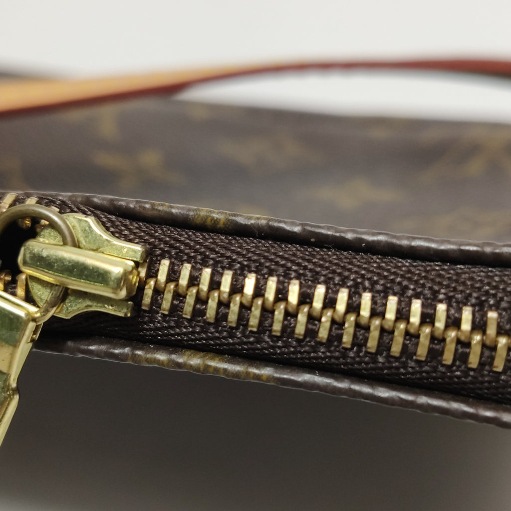 Louis Vuitton Pochette Accessoires Monogram