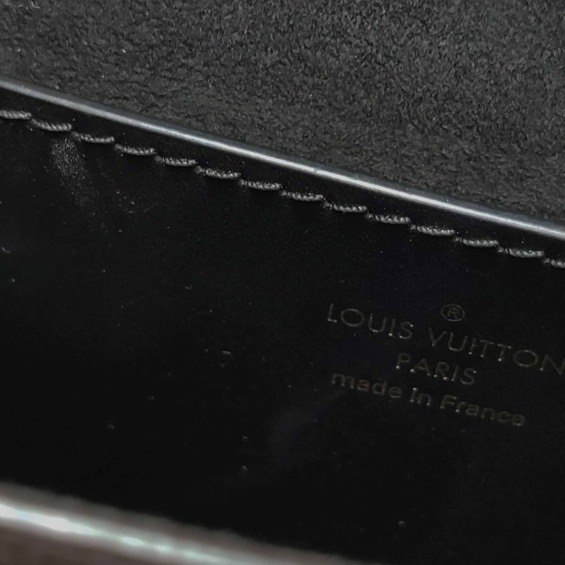 Louis Vuitton Tilsitt Reverse Monogram