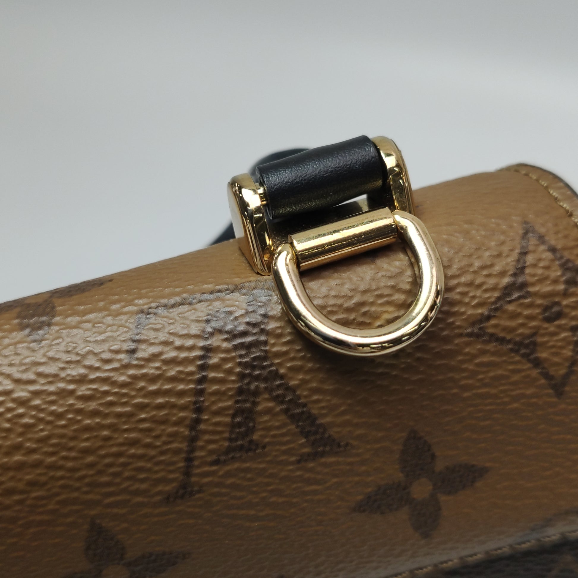 Louis Vuitton Tilsitt Reverse Monogram