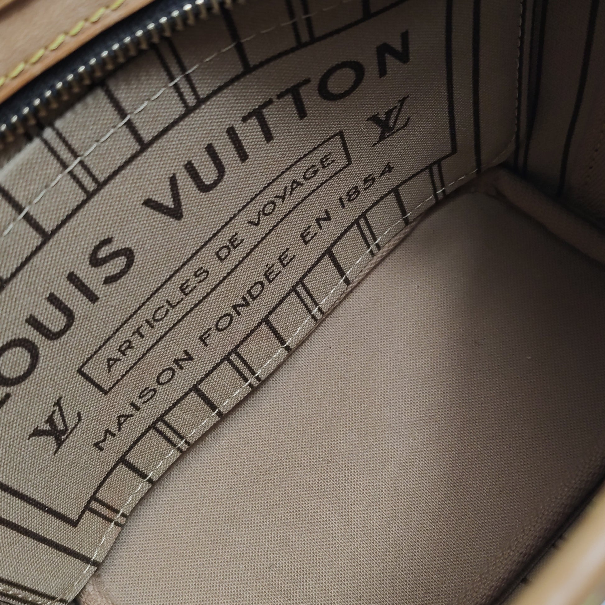 Louis Vuitton Neverfull BB Monogram