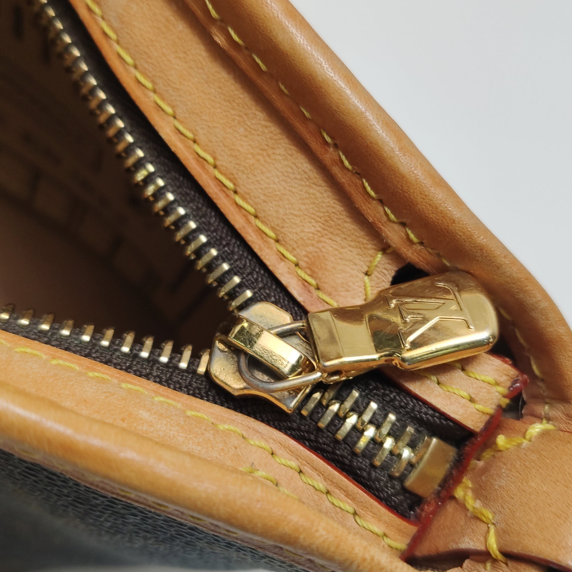 Louis Vuitton Neverfull BB Monogram