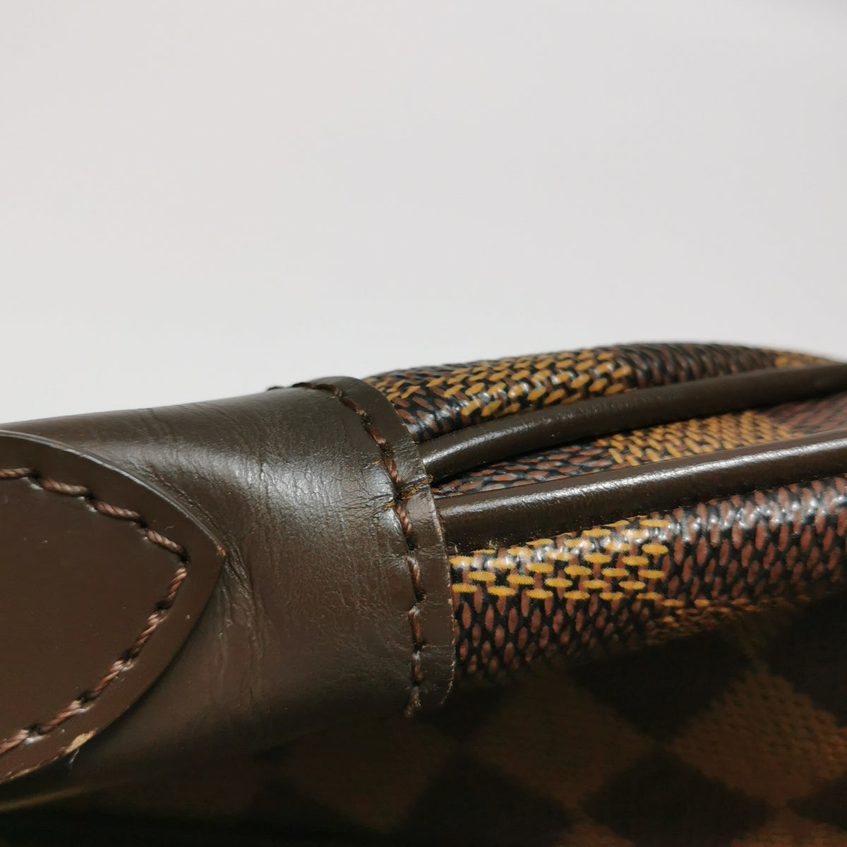 Louis Vuitton Thames GM Damier Ebene