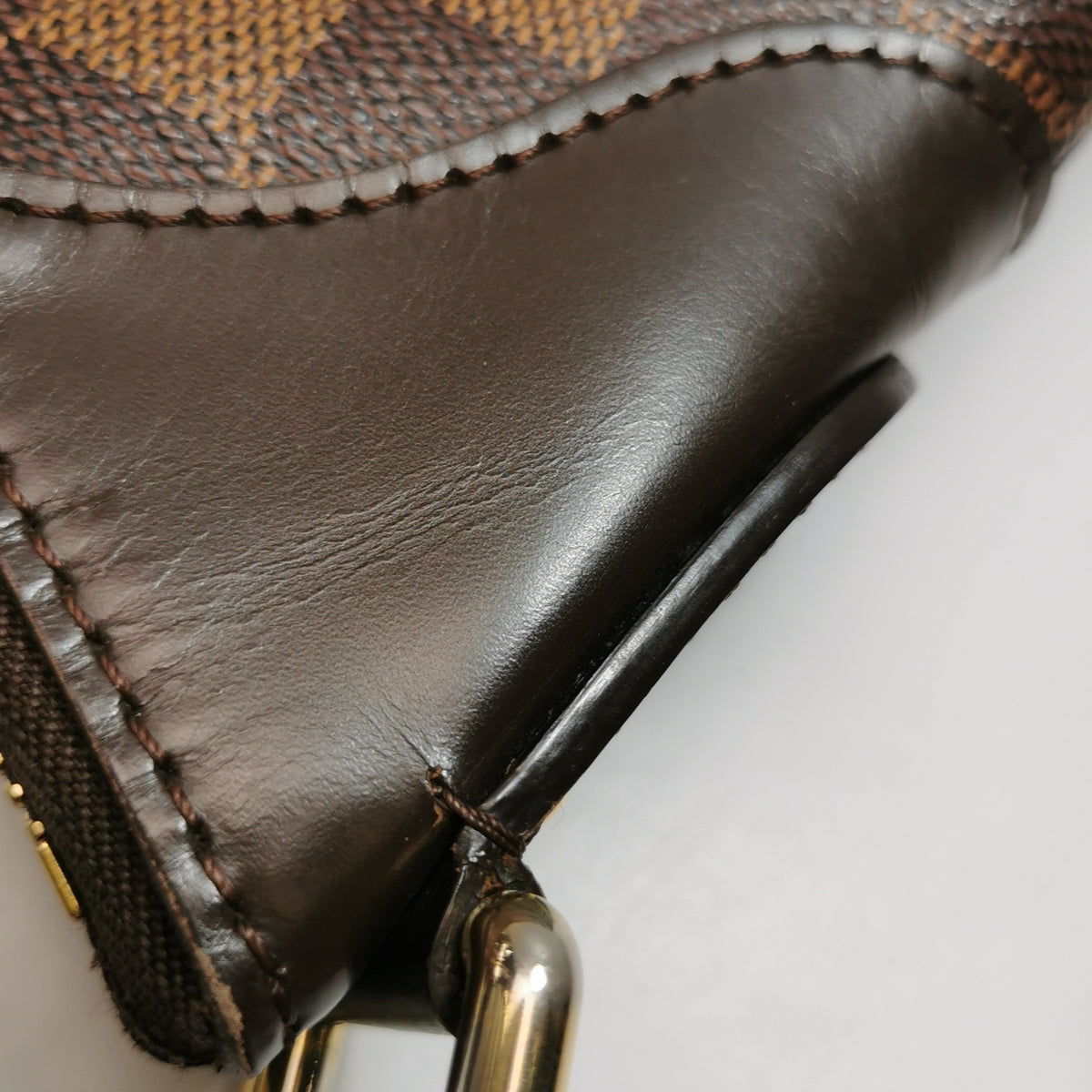 Louis Vuitton Thames GM Damier Ebene