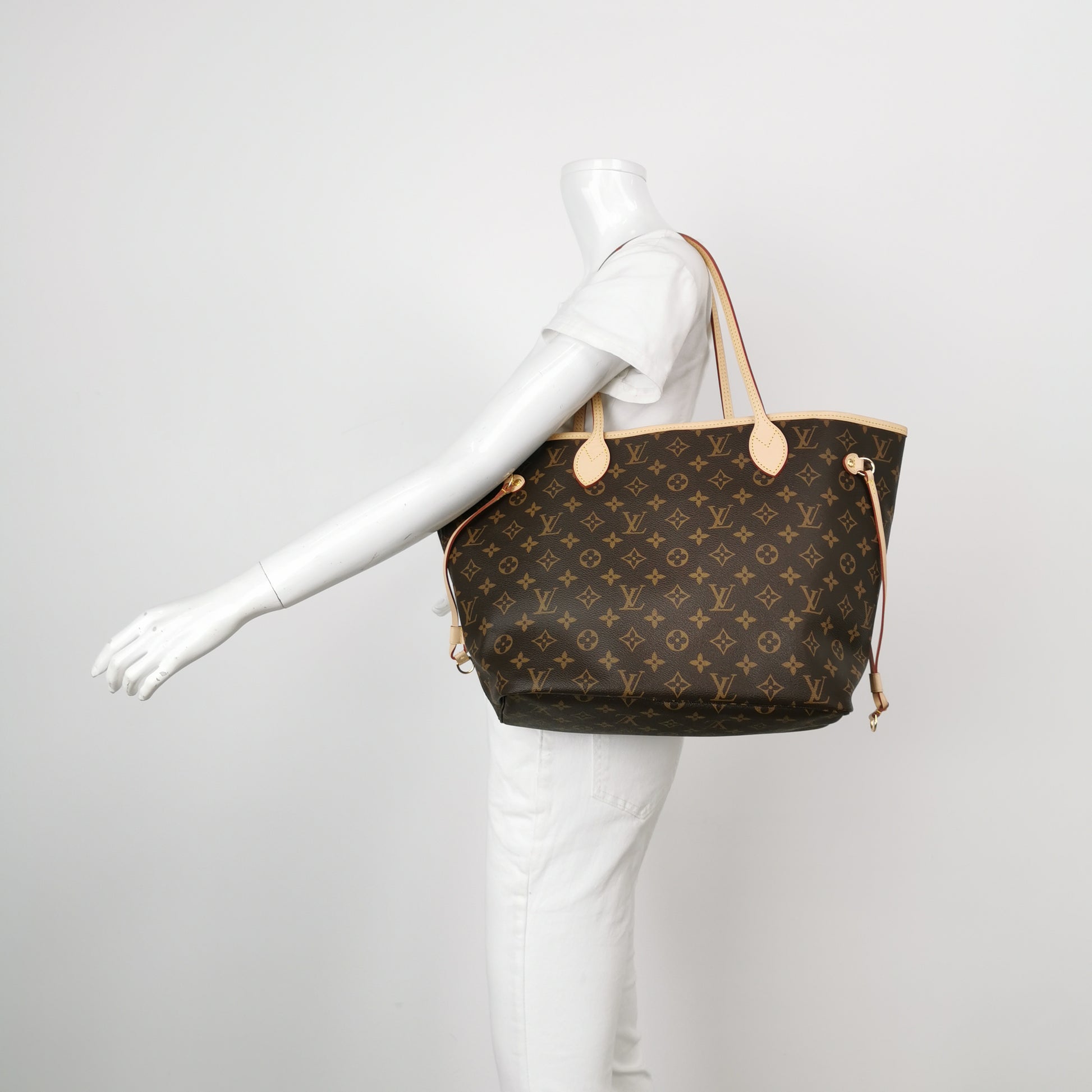 Louis Vuitton Neverfull MM Monogram
