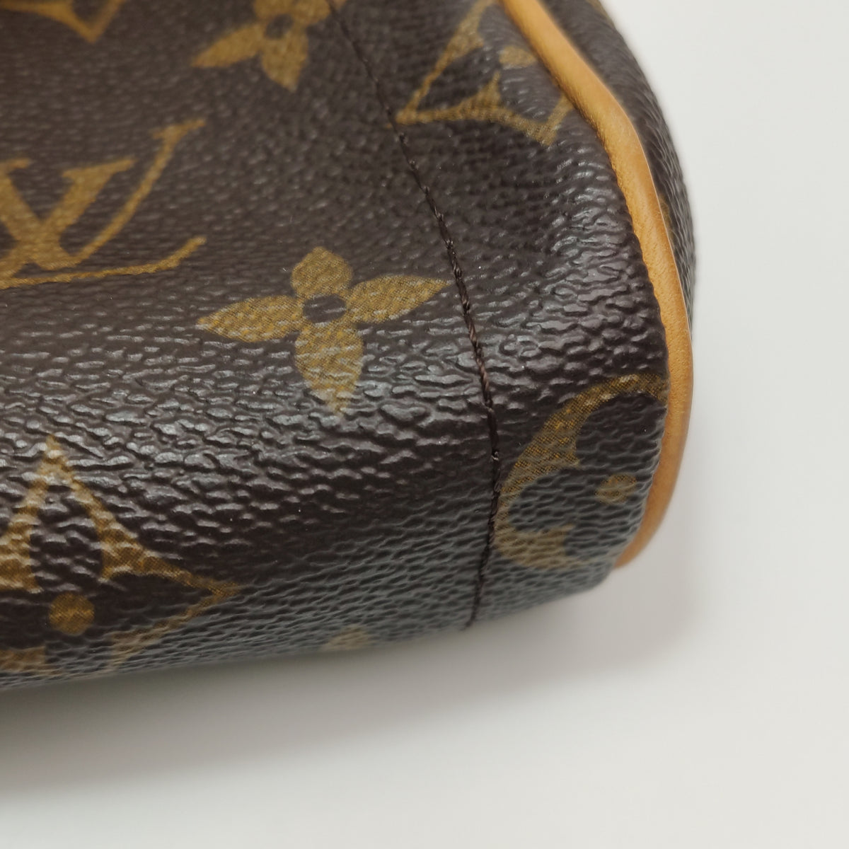 Louis Vuitton Beverly Monogram