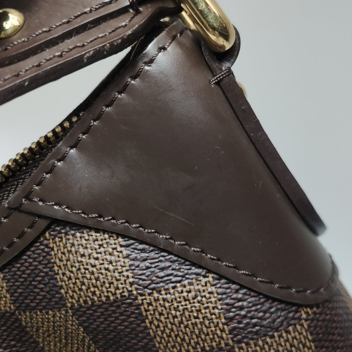 Louis Vuitton Thames PM Damier Ebene