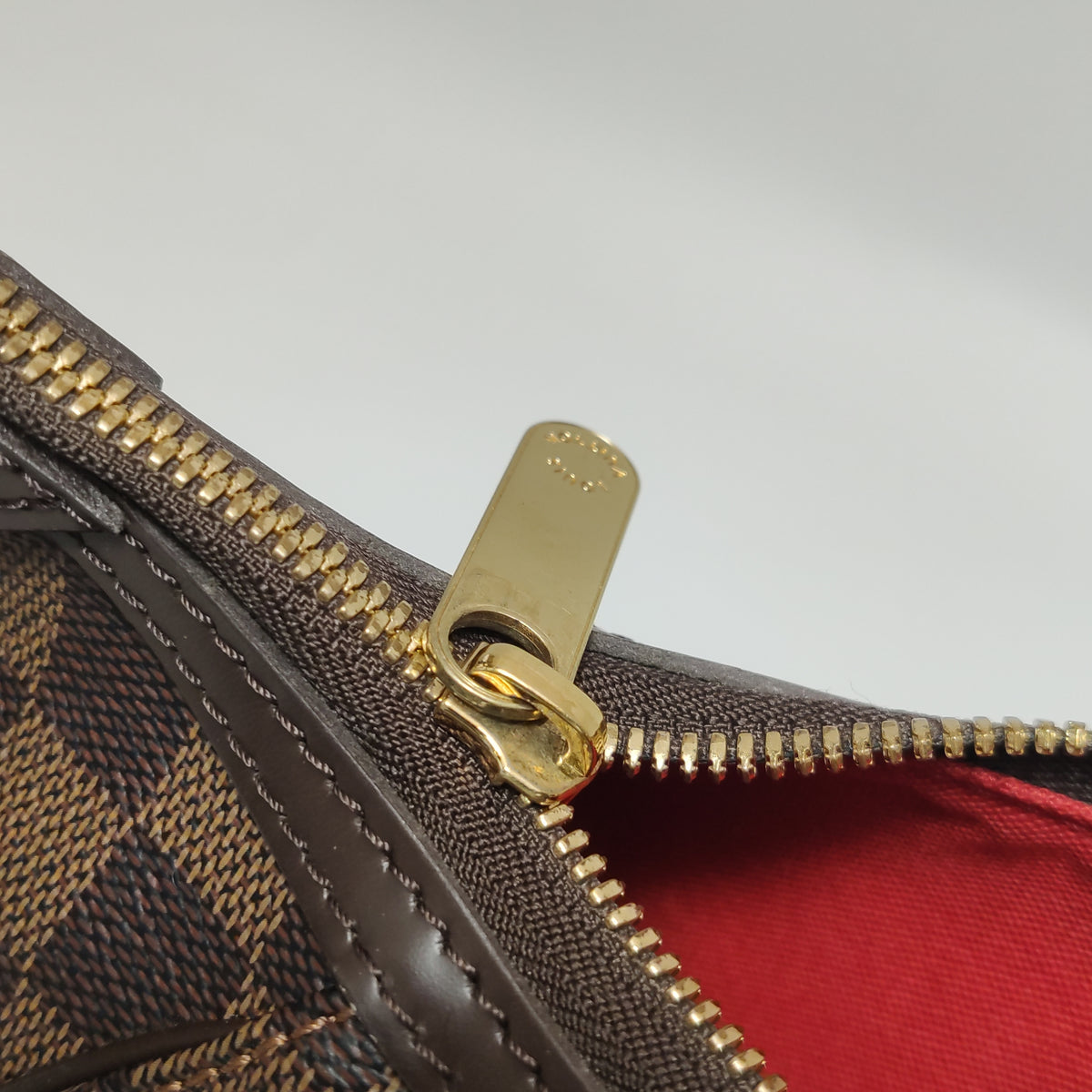 Louis Vuitton Thames PM Damier Ebene