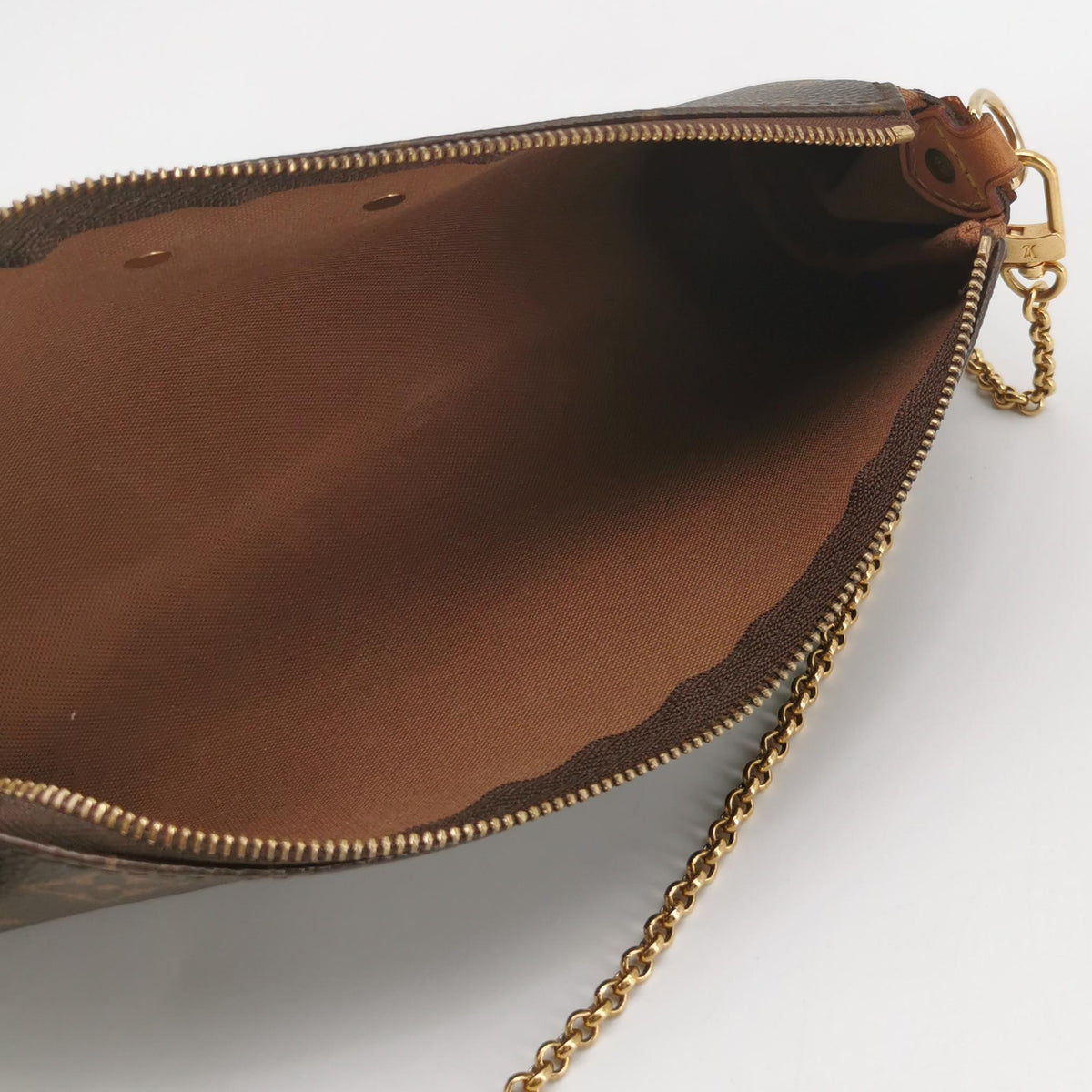Louis Vuitton Eva Clutch Monogram