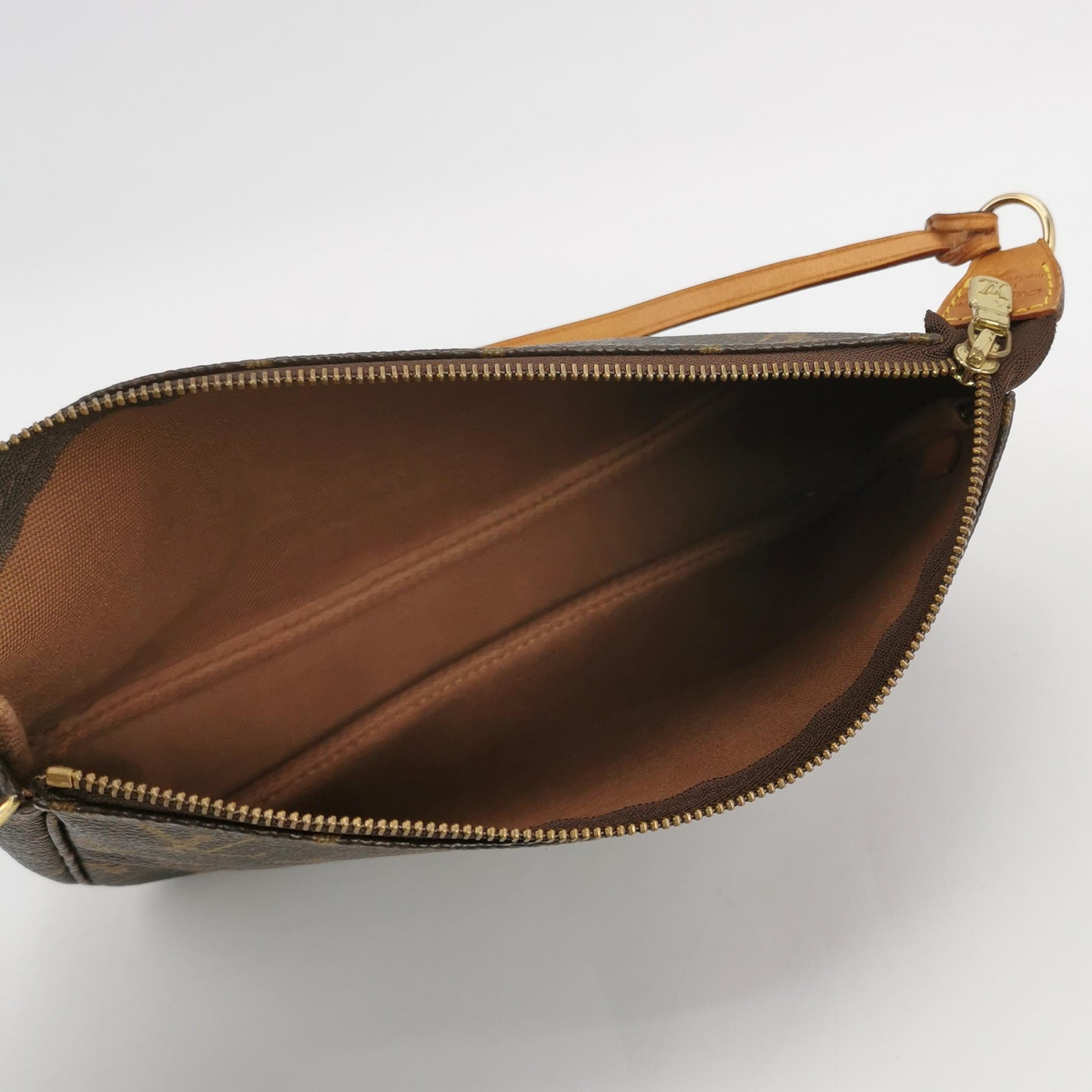 Louis Vuitton Pochette Accessoires Monogram