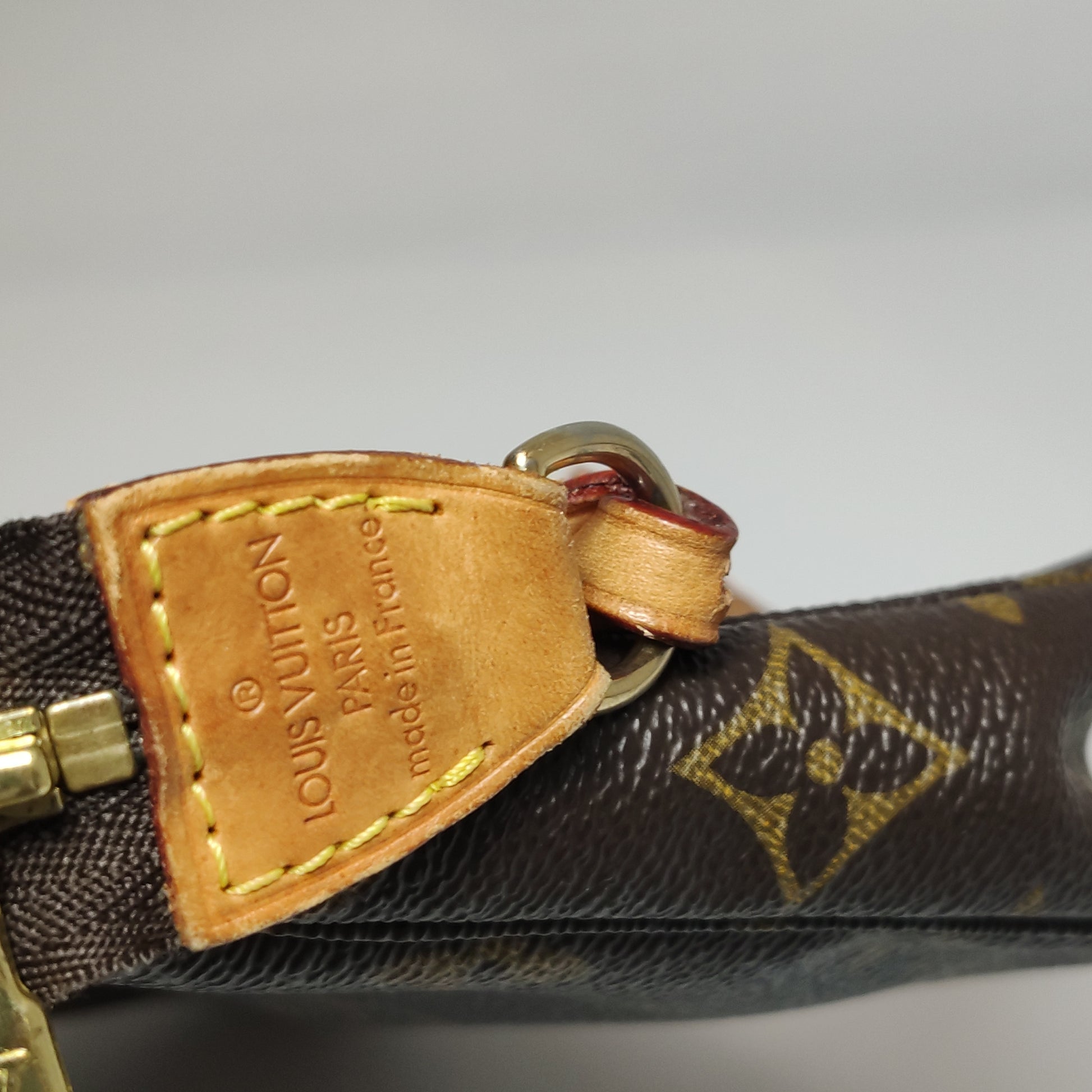 Louis Vuitton Pochette Accessoires Monogram
