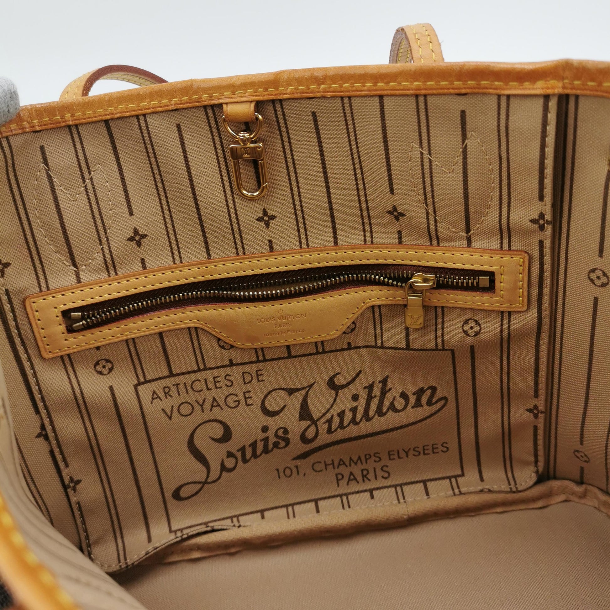 Louis Vuitton Neverfull PM Monogram