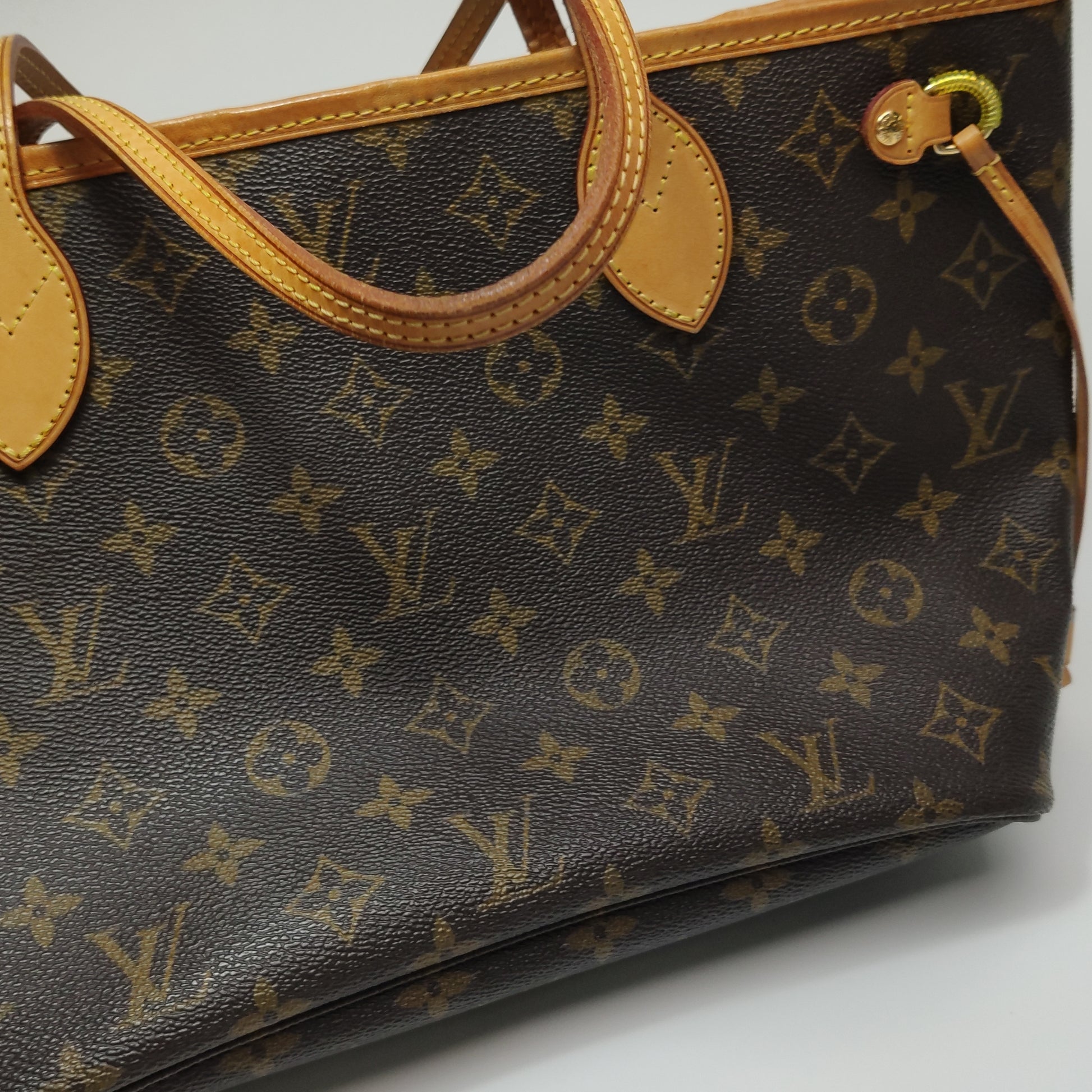 Louis Vuitton Neverfull PM Monogram