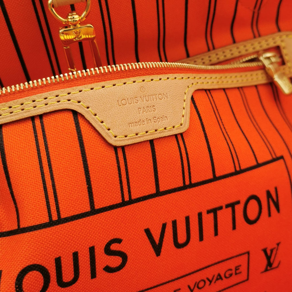 Louis Vuitton Neverfull MM Monogram with Pouch