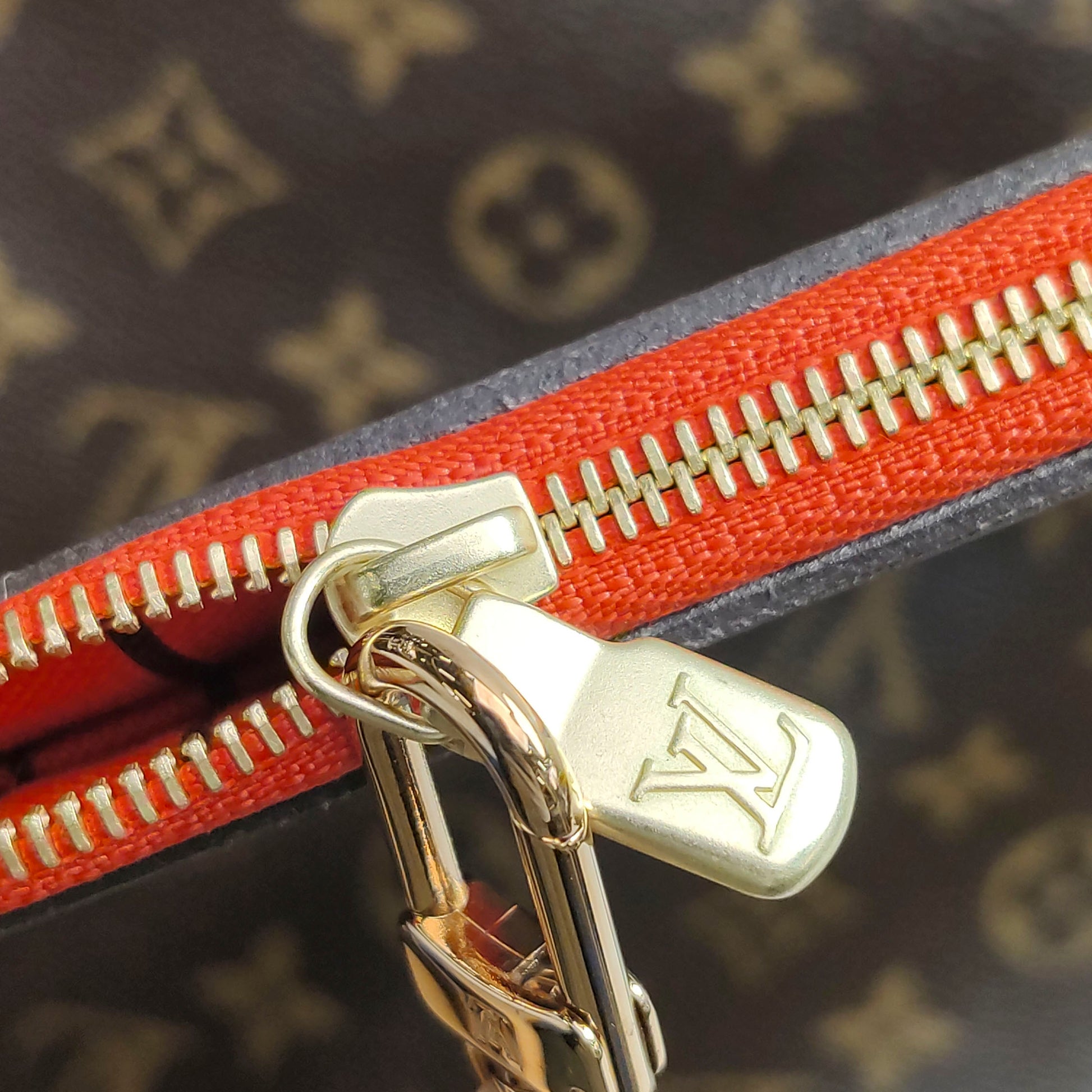 Louis Vuitton Neverfull MM Monogram with Pouch