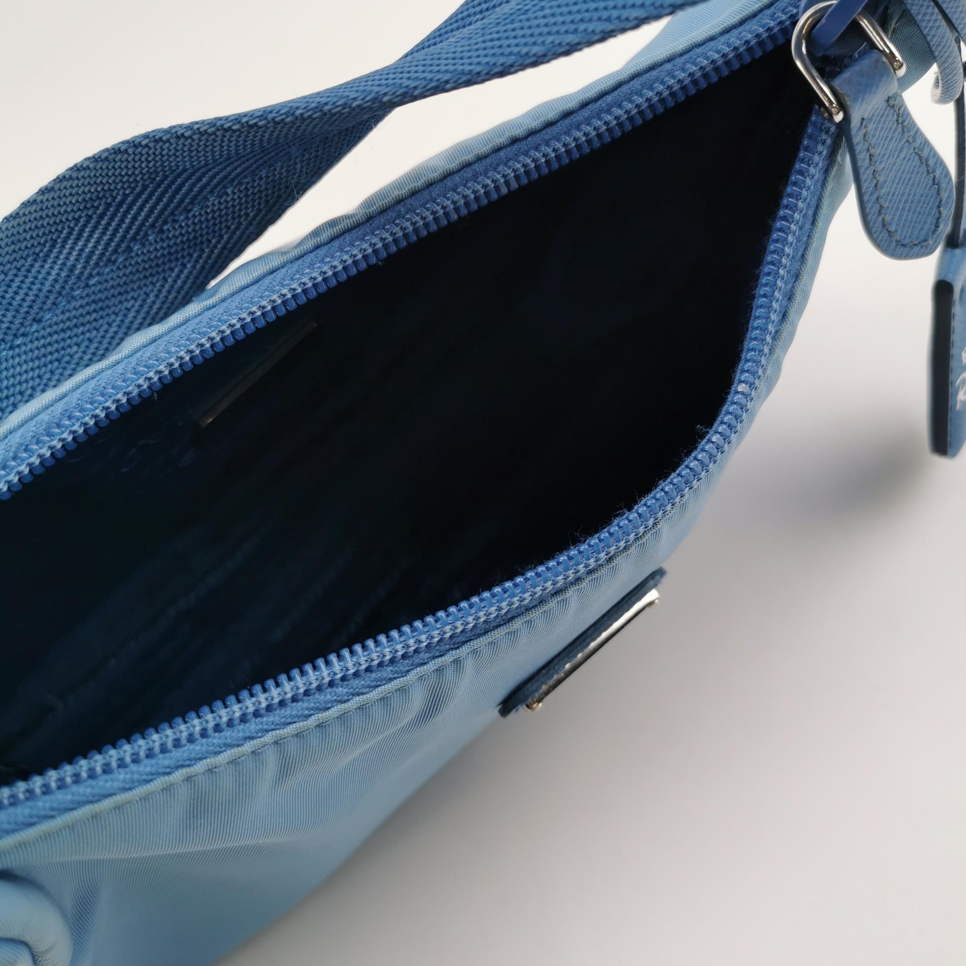 Prada Re-edition 2000 Nylon Blue