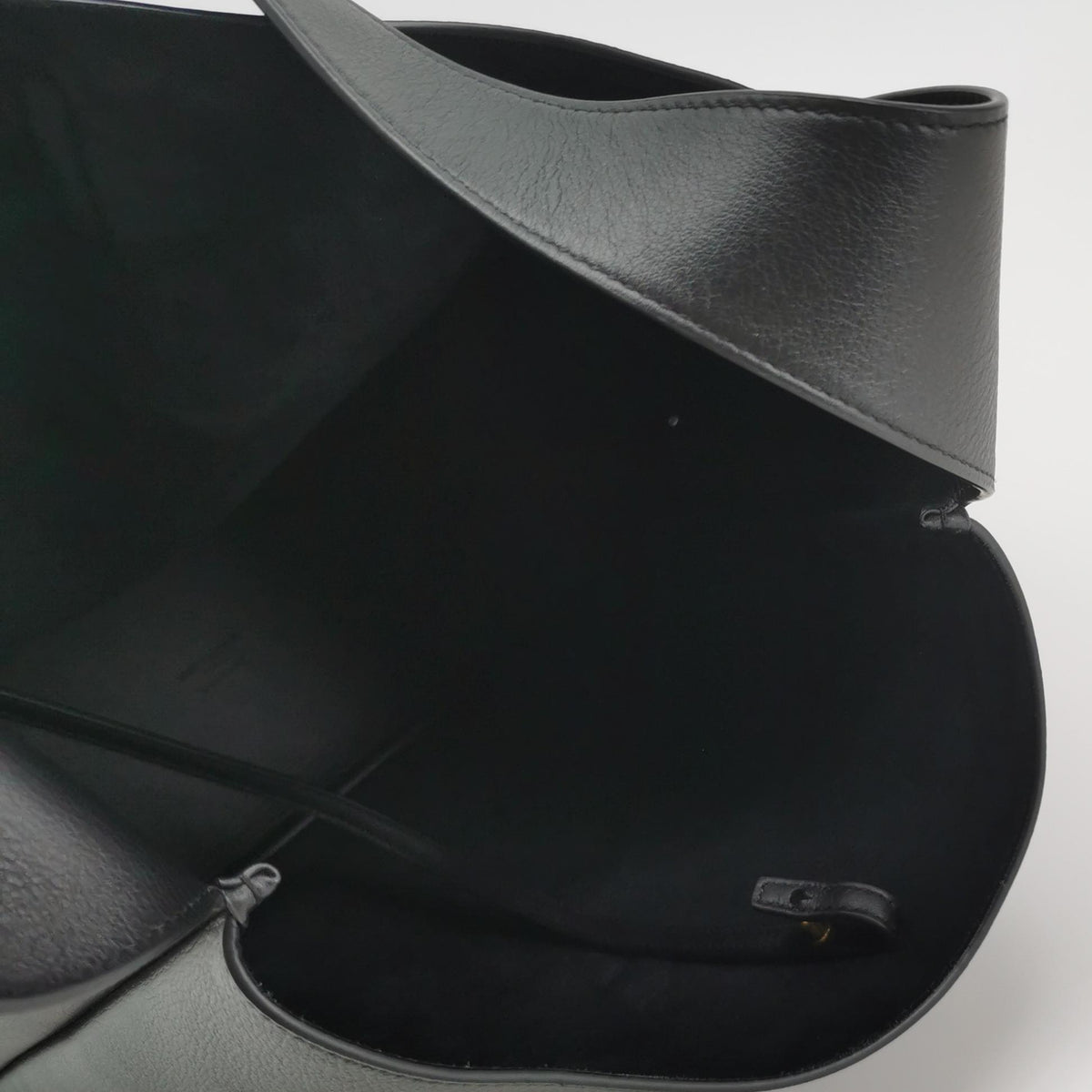 Saint Laurent Le 5 a 7 Hobo Large Black