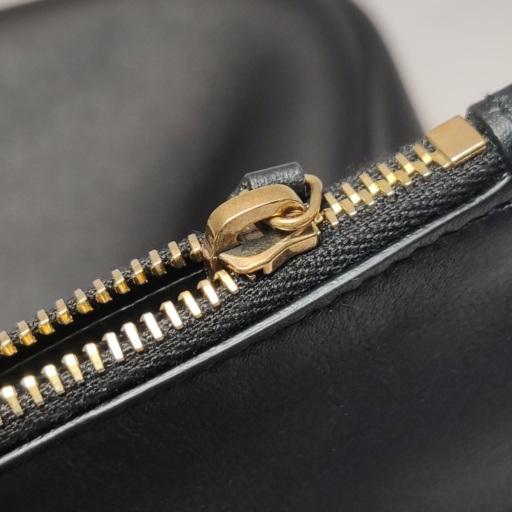 Saint Laurent Le 5 a 7 Hobo Large Black