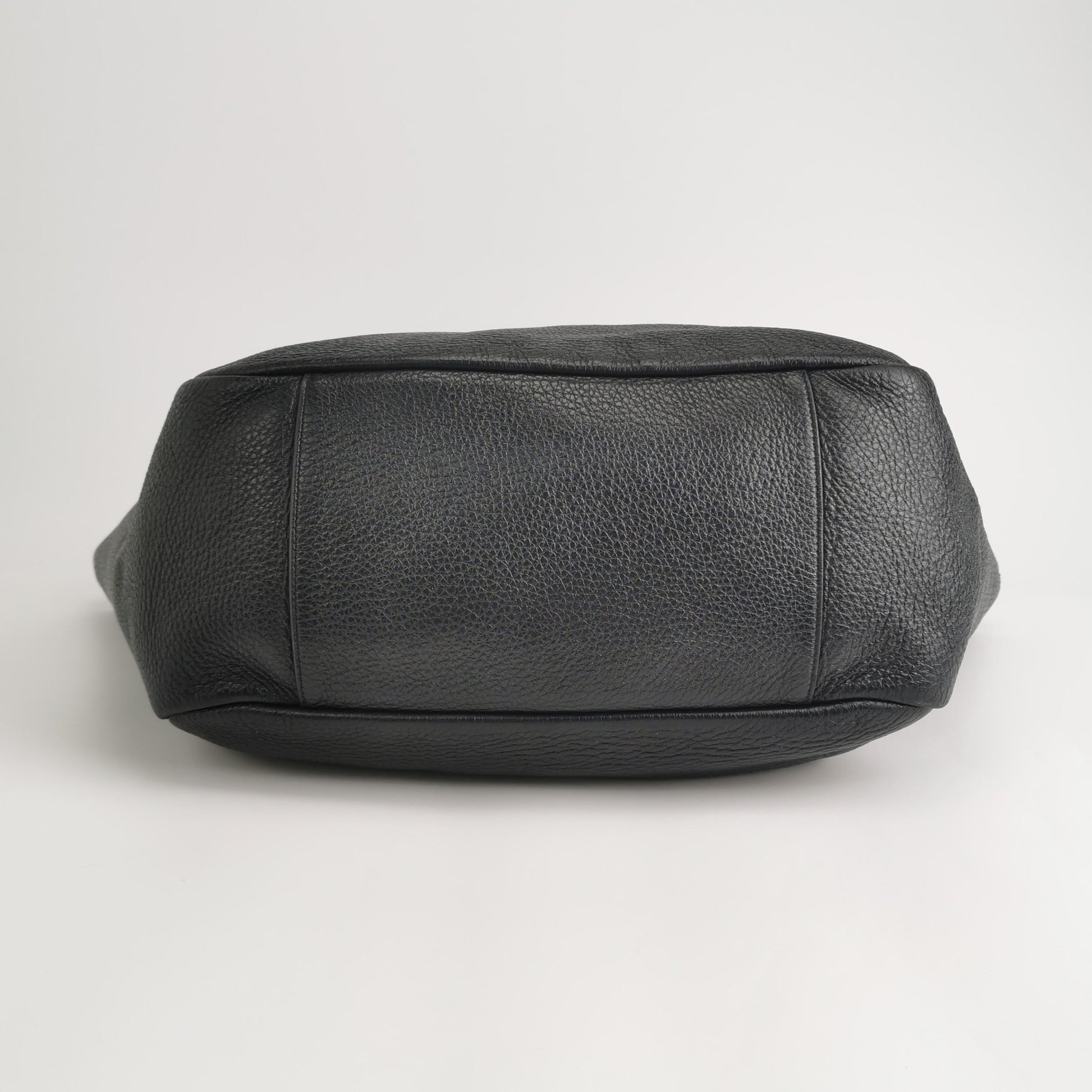 Saint Laurent Le 5 À 7 Bea Tote Black