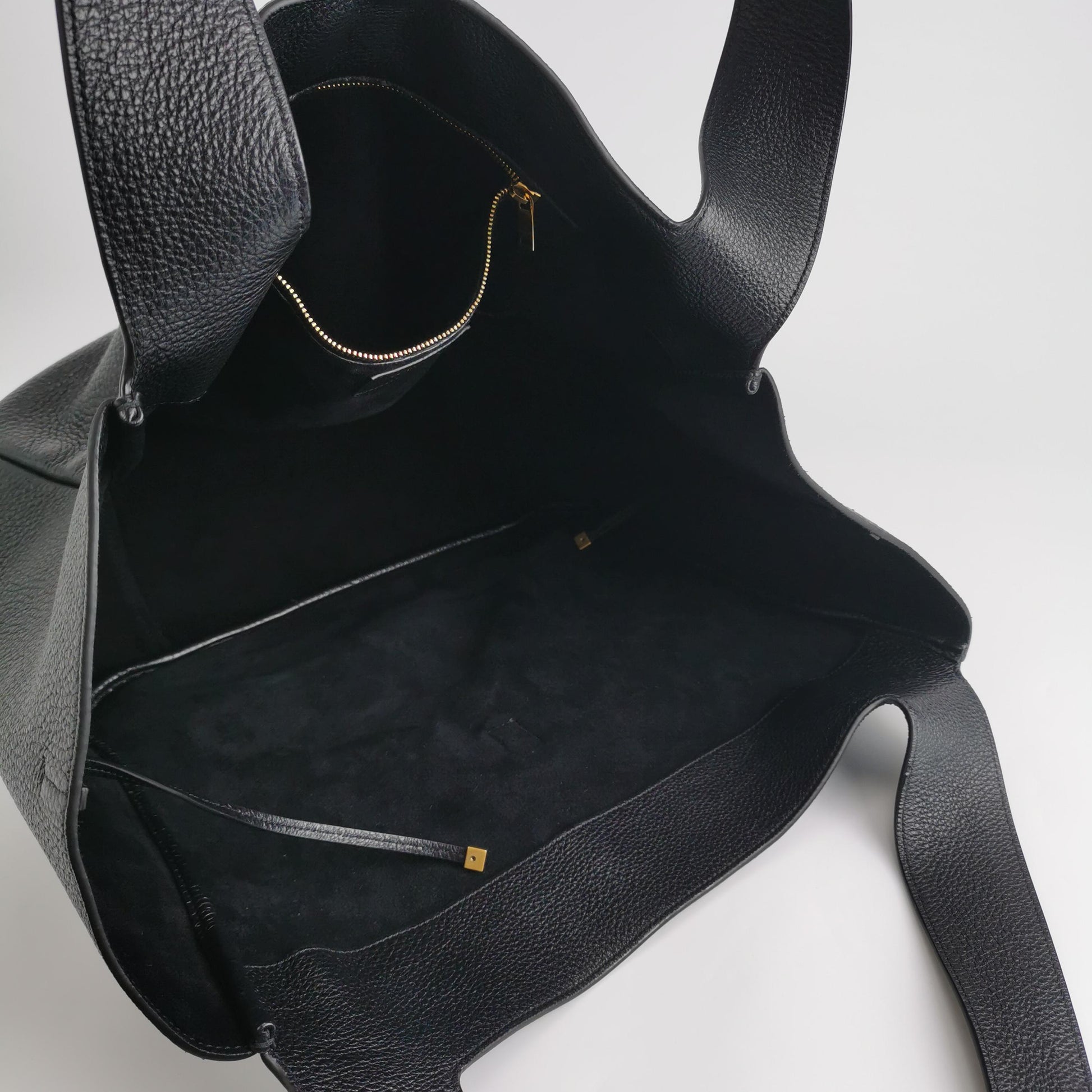 Saint Laurent Le 5 À 7 Bea Tote Black
