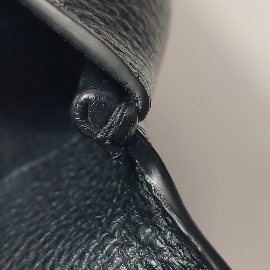Saint Laurent Le 5 À 7 Bea Tote Black