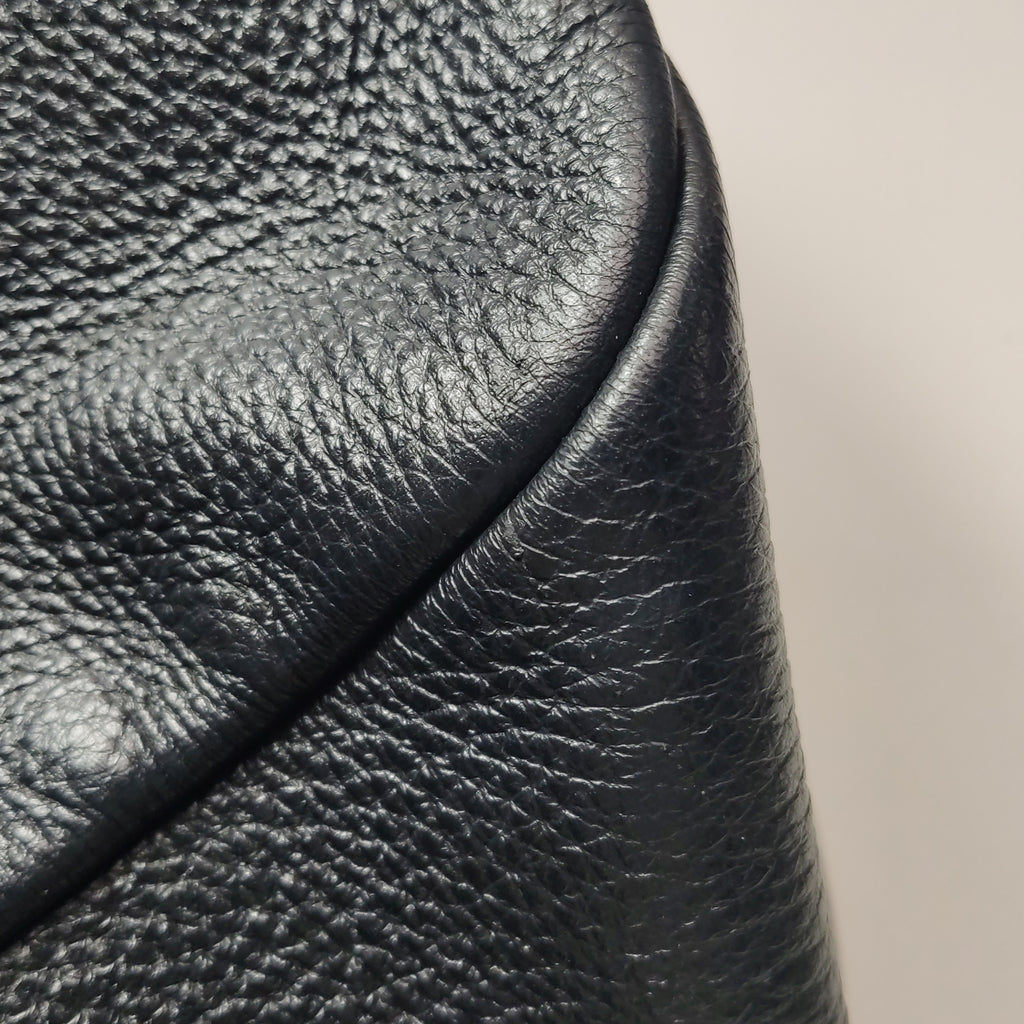 Saint Laurent Le 5 À 7 Bea Tote Black