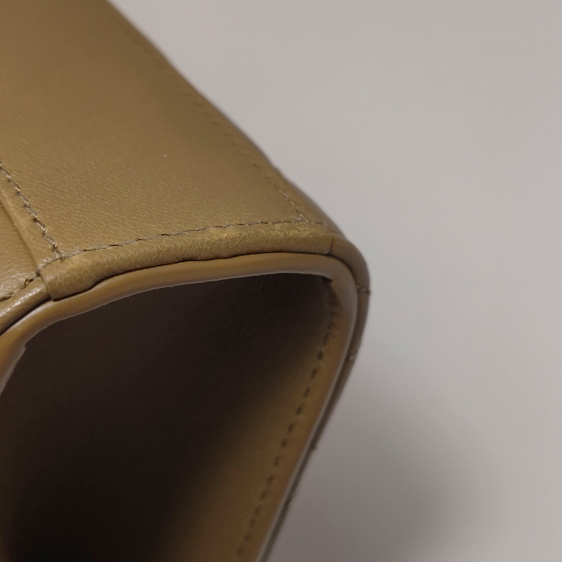 Saint Laurent Triquilt Envelope Wallet on Chain