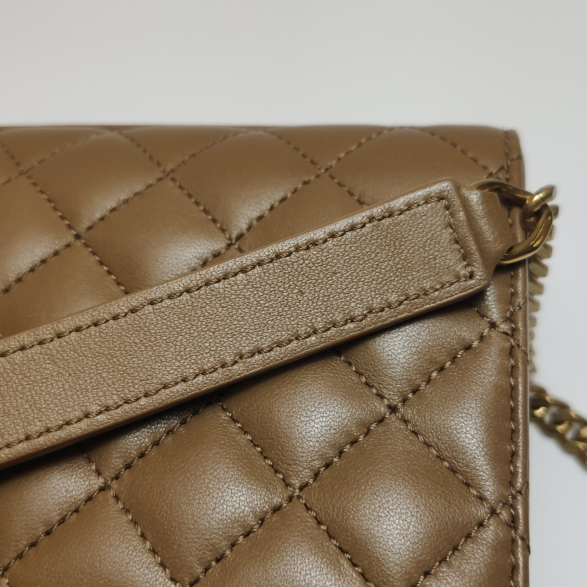 Saint Laurent Triquilt Envelope Wallet on Chain