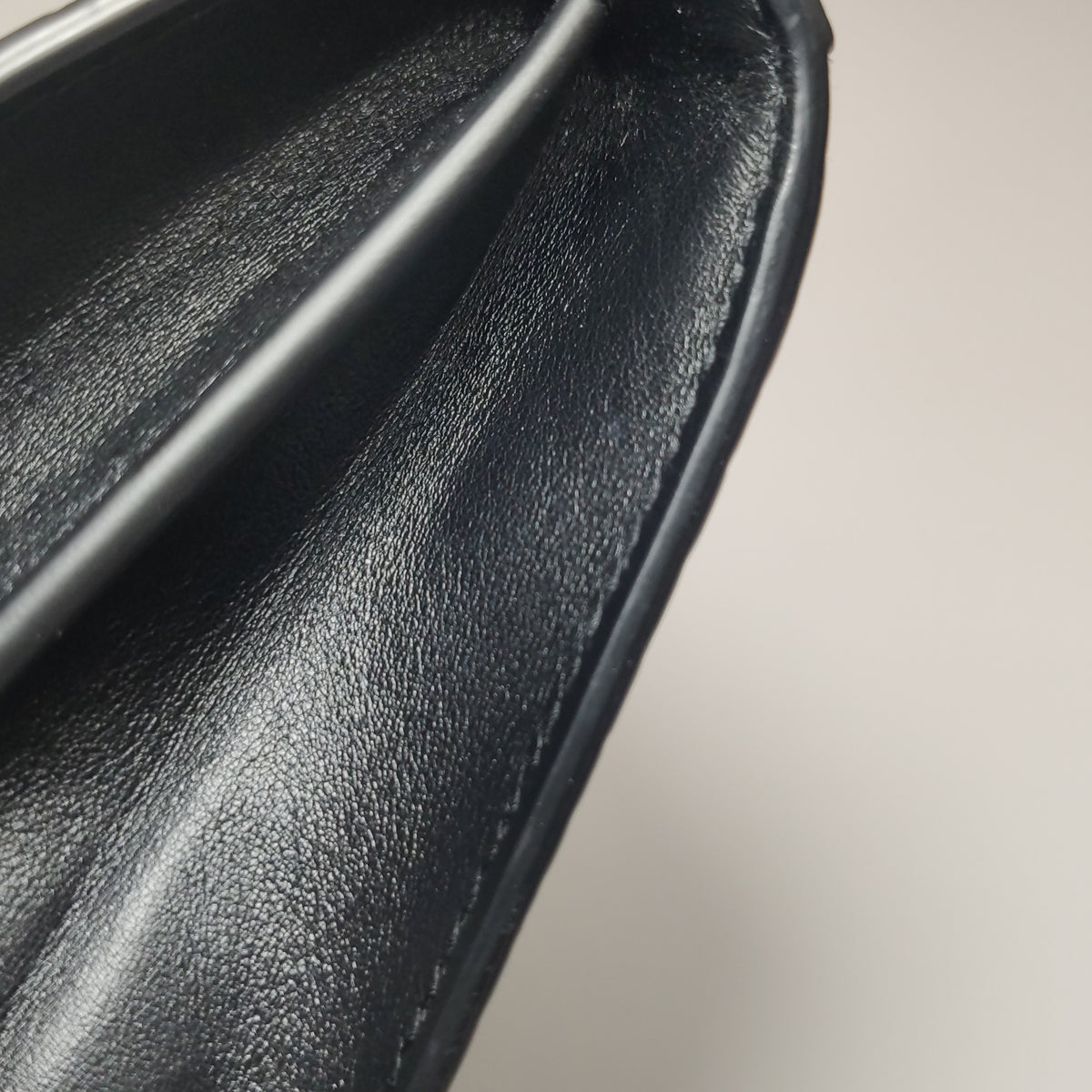 Saint Laurent Wallet on Chain Croc Black