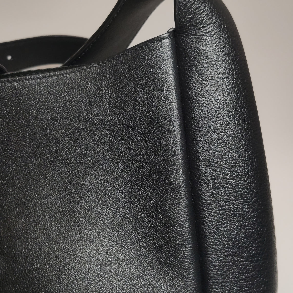 Saint Laurent Le 5 a 7 Hobo Small Black