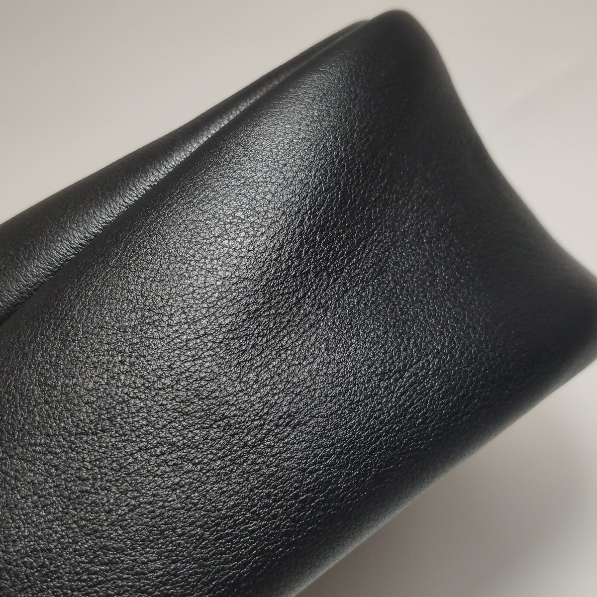 Saint Laurent Le 5 a 7 Hobo Small Black