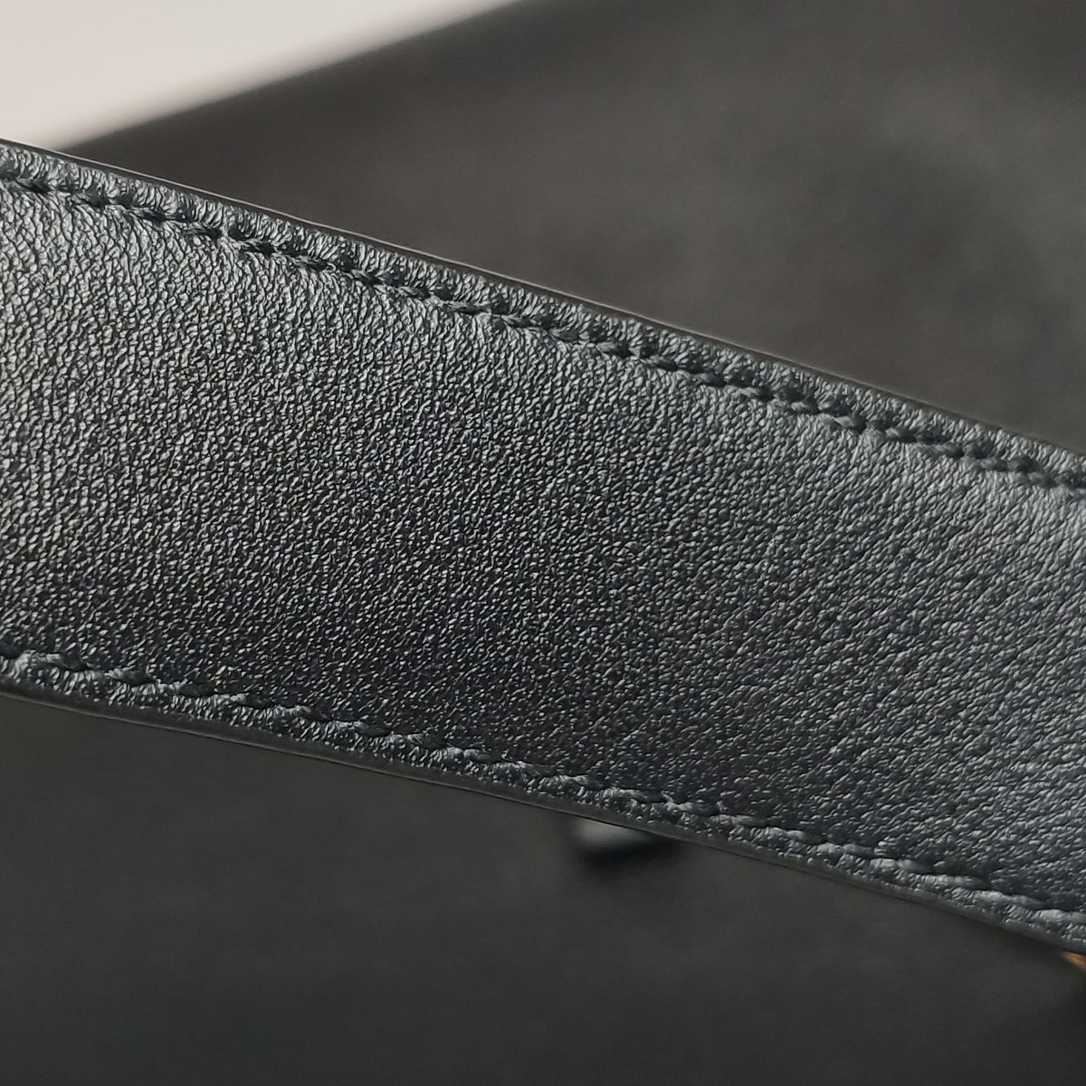 Saint Laurent Le 5 a 7 Hobo Small Black
