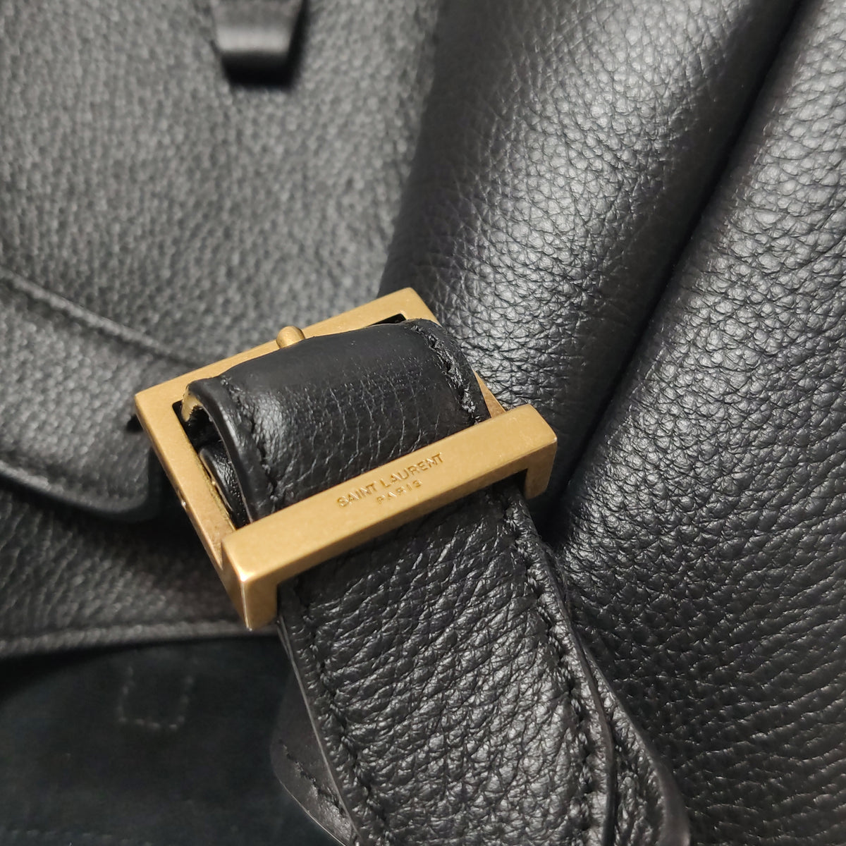 Saint Laurent Le 5 a 7 Small Shoulder Bag
