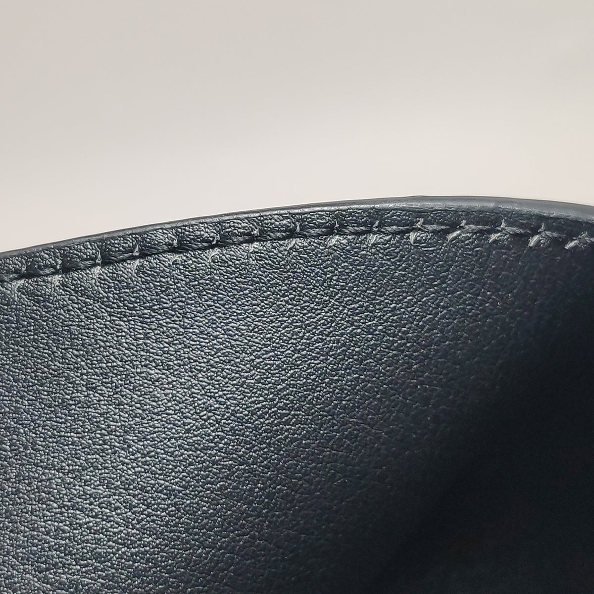 Saint Laurent Le 5 a 7 Small Shoulder Bag