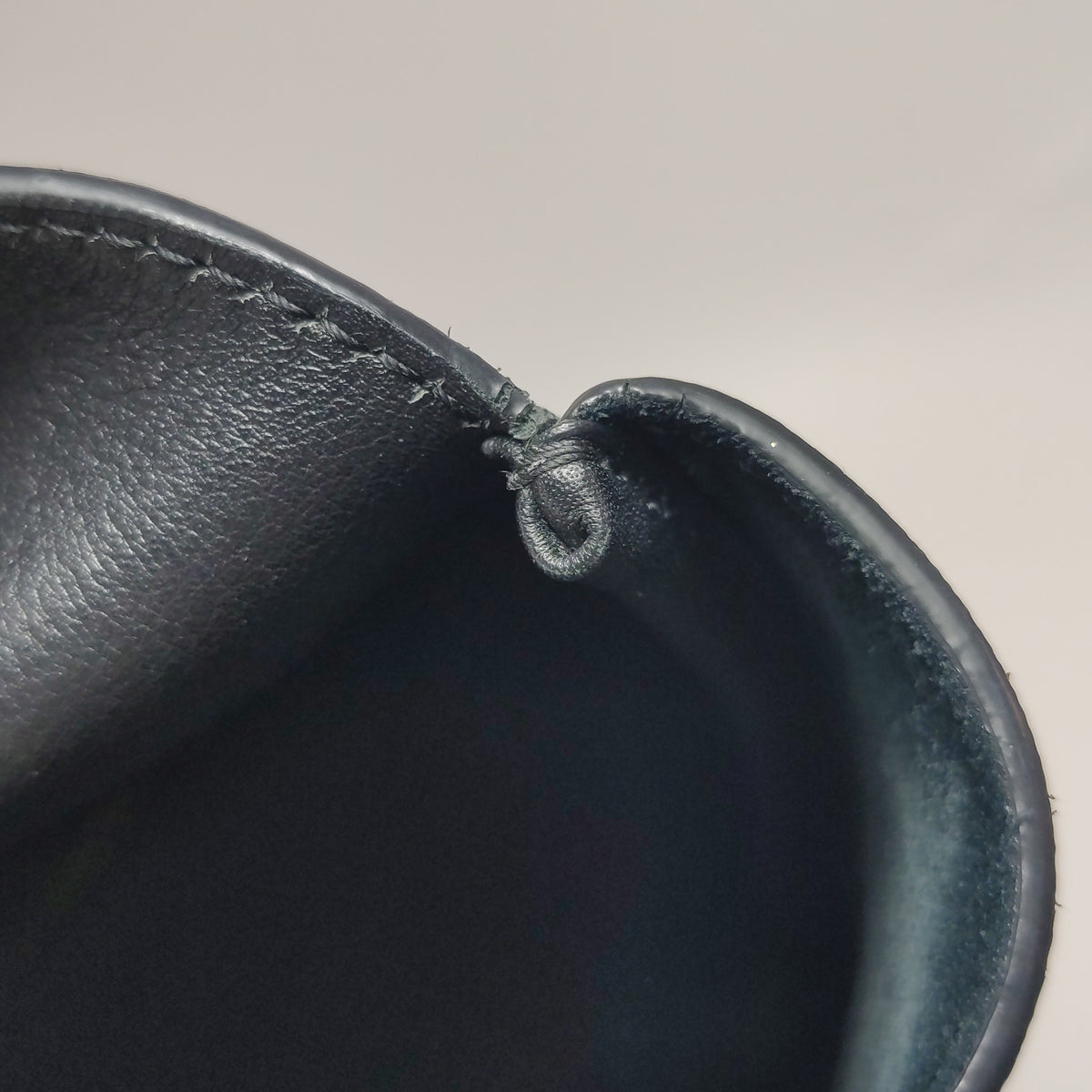 Saint Laurent Le 5 a 7 Small Shoulder Bag