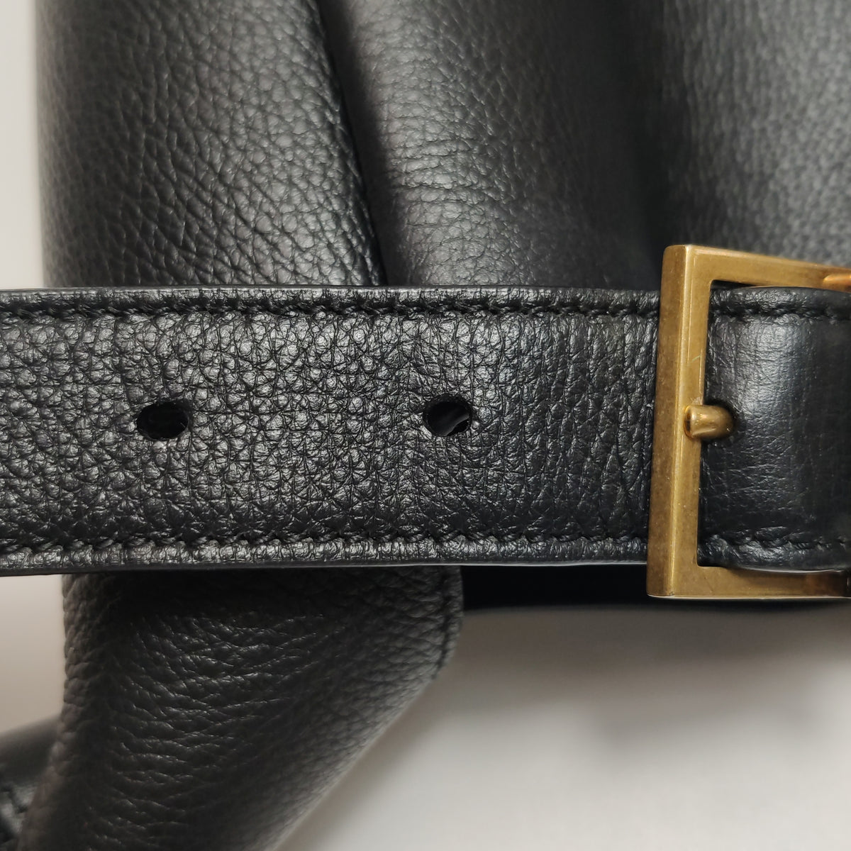Saint Laurent Le 5 a 7 Small Shoulder Bag