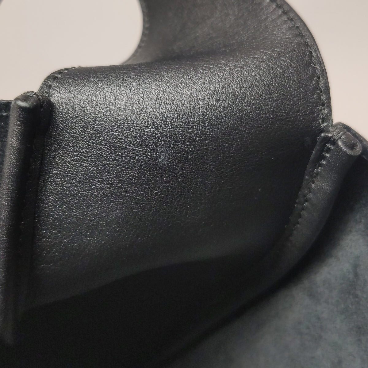 Saint Laurent Le 5 a 7 Small Shoulder Bag