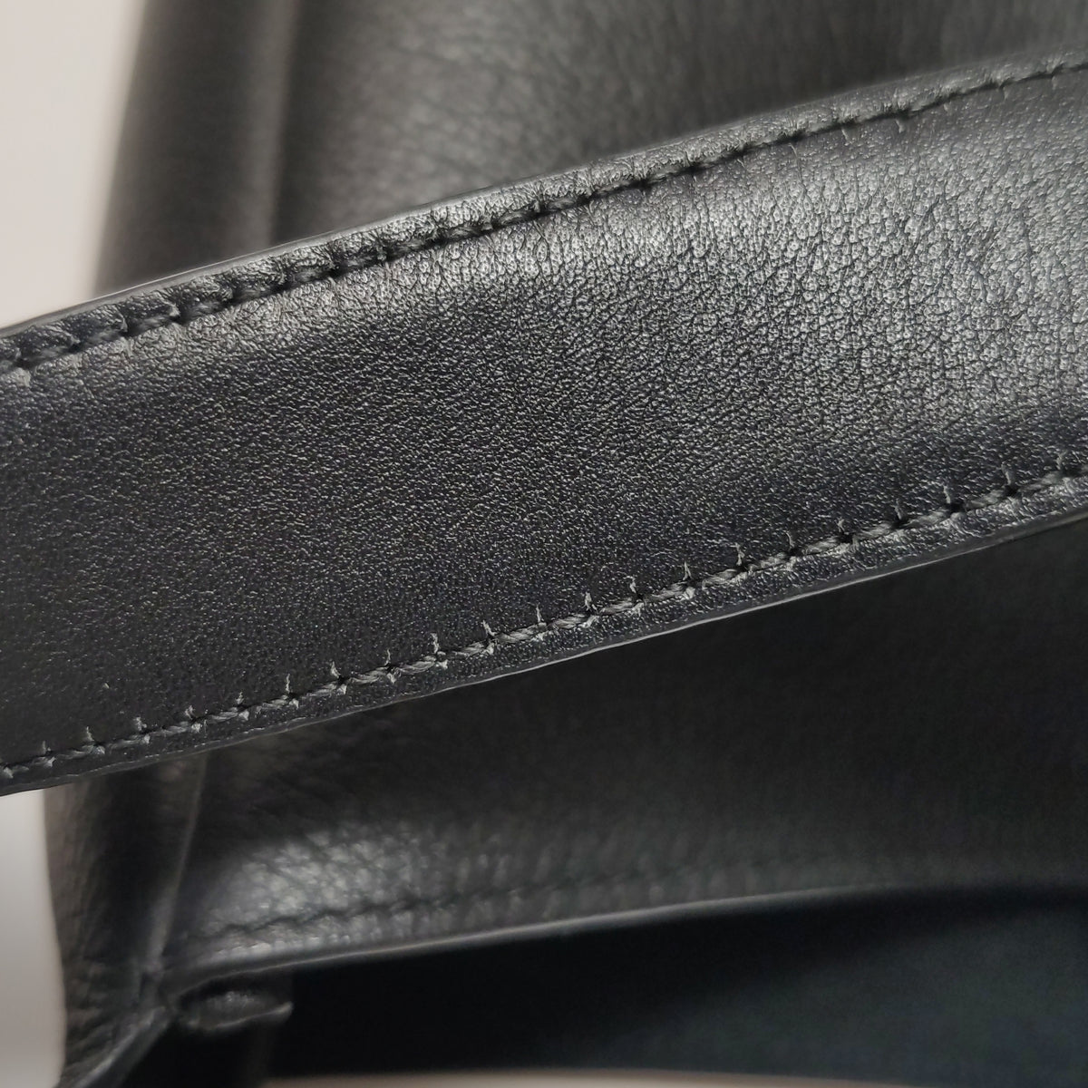 Saint Laurent Le 5 a 7 Small Shoulder Bag