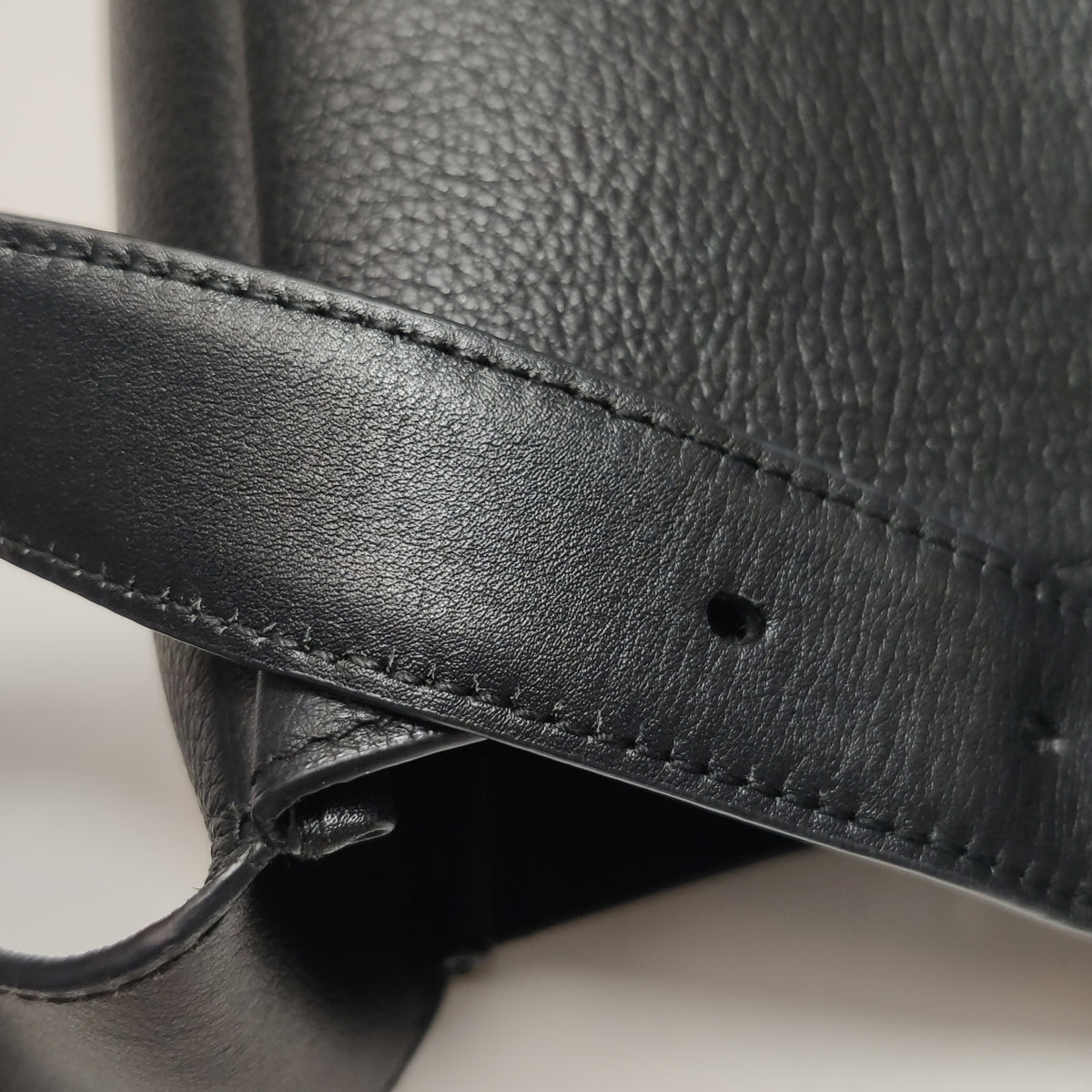 Saint Laurent Le 5 a 7 Small Shoulder Bag