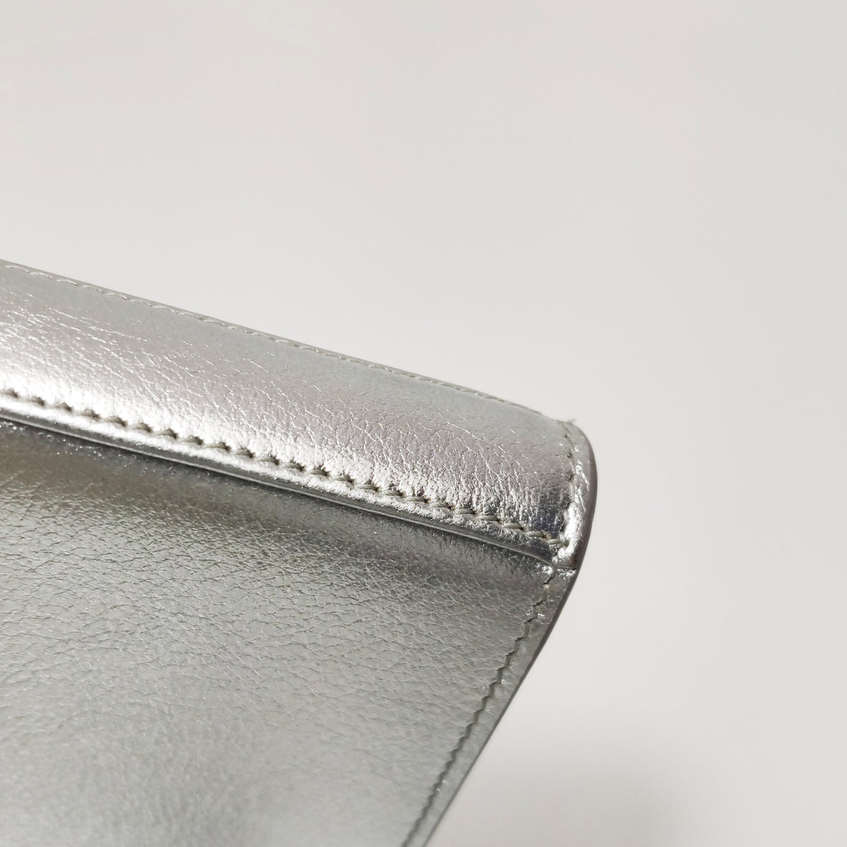 Saint Laurent Kate Wallet on Chain Silver