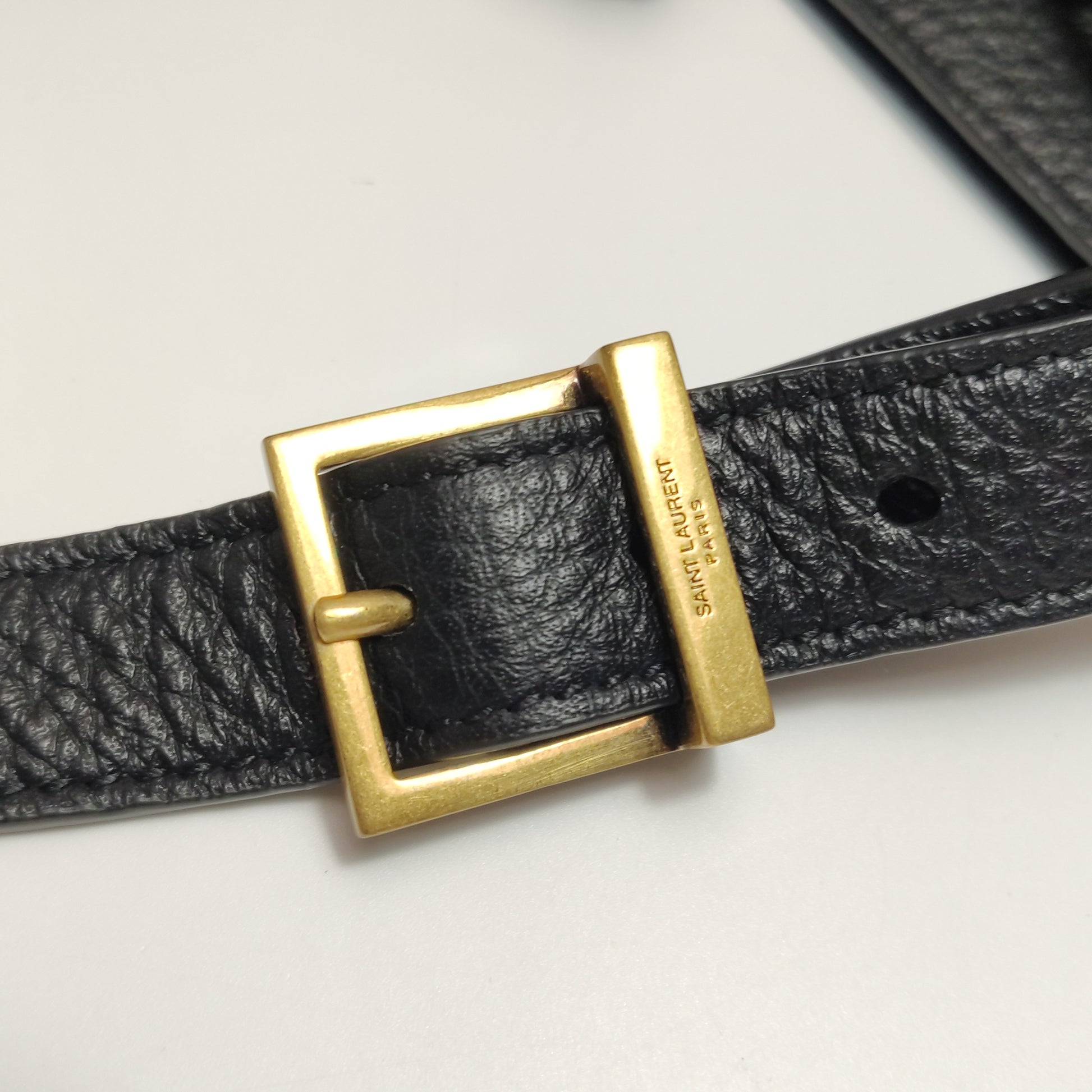 Saint Laurent Le 5 À 7 Baby