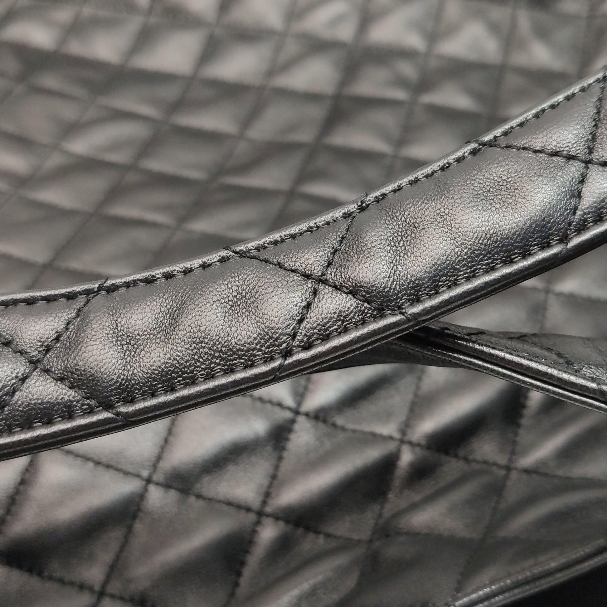 Saint Laurent ICare Maxi Hobo Bag Black 785413