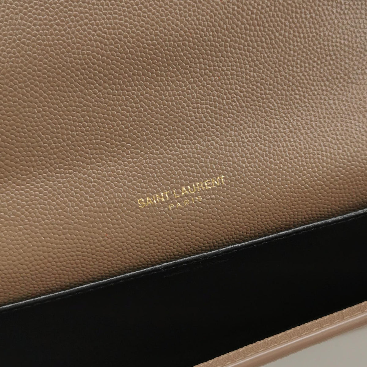 Saint Laurent Uptown Wallet On Chain Beige